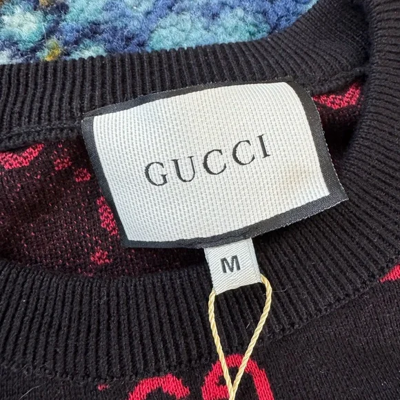 Men's Sweater in Black and Red Pattern - Picture 3 of 8